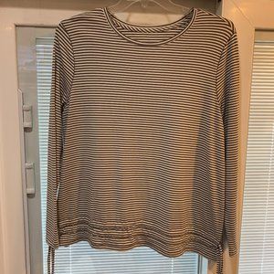 NWOT AnyBody Smoky Taupe And Cream Striped Top With Drawstring Waist Size Large